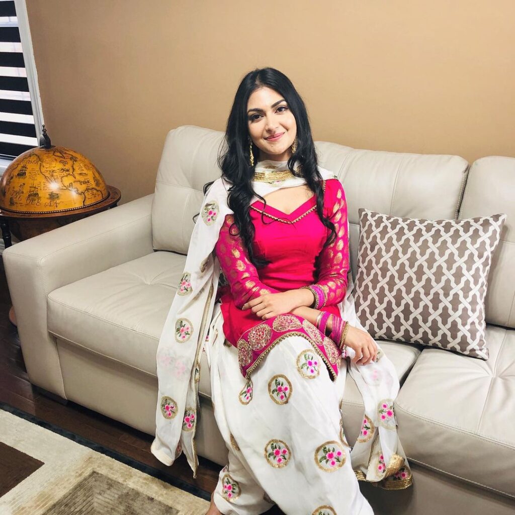 who is Yesha Sagar